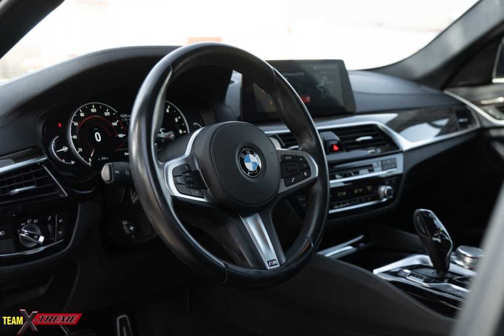 BMW 5 Series Interior,Features, Performance 