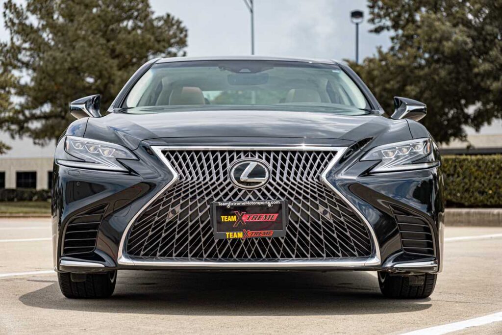 Lexus LS 500 head lights