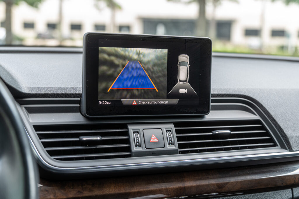 2019 Audi Q5 dashboard