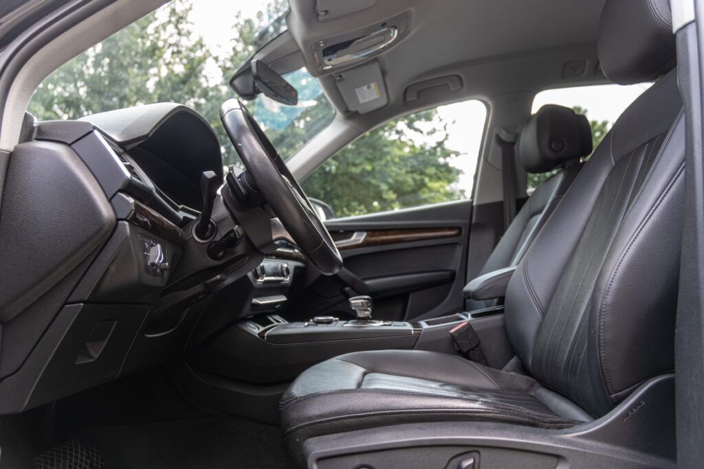 2019 Audi Q5 interior